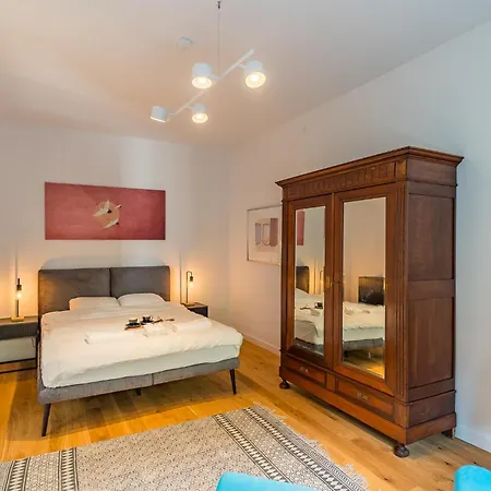 Wawel - Location, Workspace - By Rentujemy * Cracovia