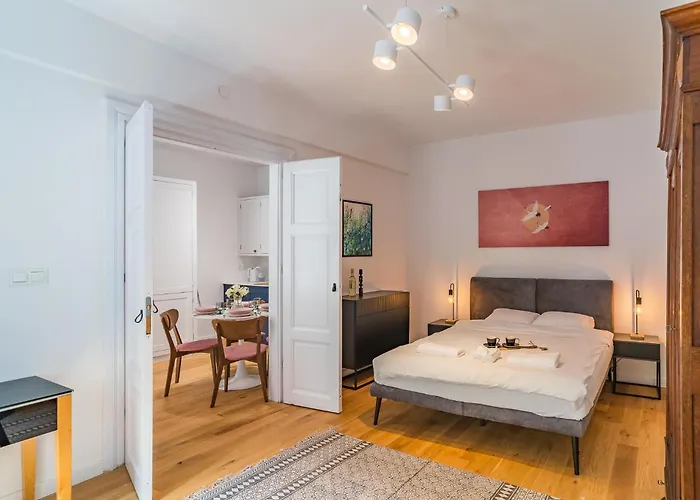 Wawel - Location, Workspace - By Rentujemy Kraków