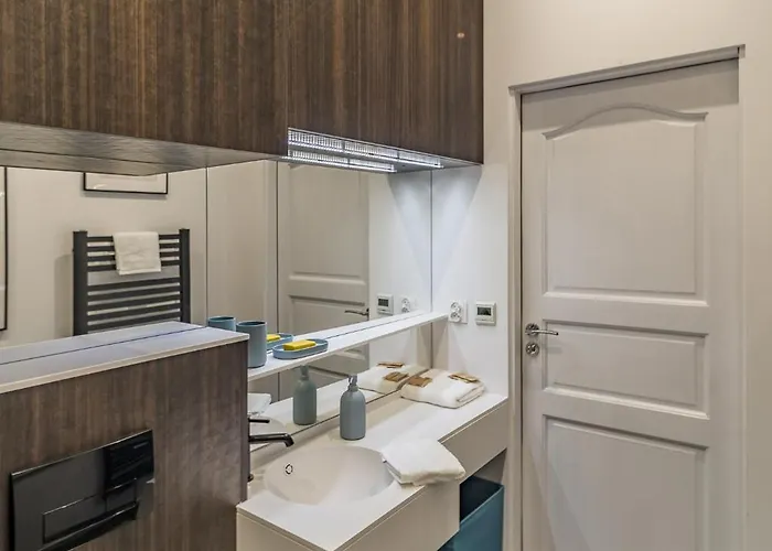 Wawel - Location, Workspace - By Rentujemy Lägenhet *